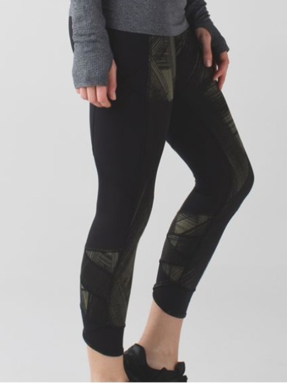 LULULEMON Fresh Mesh Run Crop Size 10